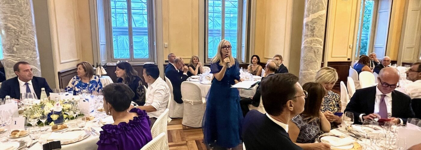 Charity Dinner 2022: una bellissima serata con amici e sostenitori in nome della solidarietà.